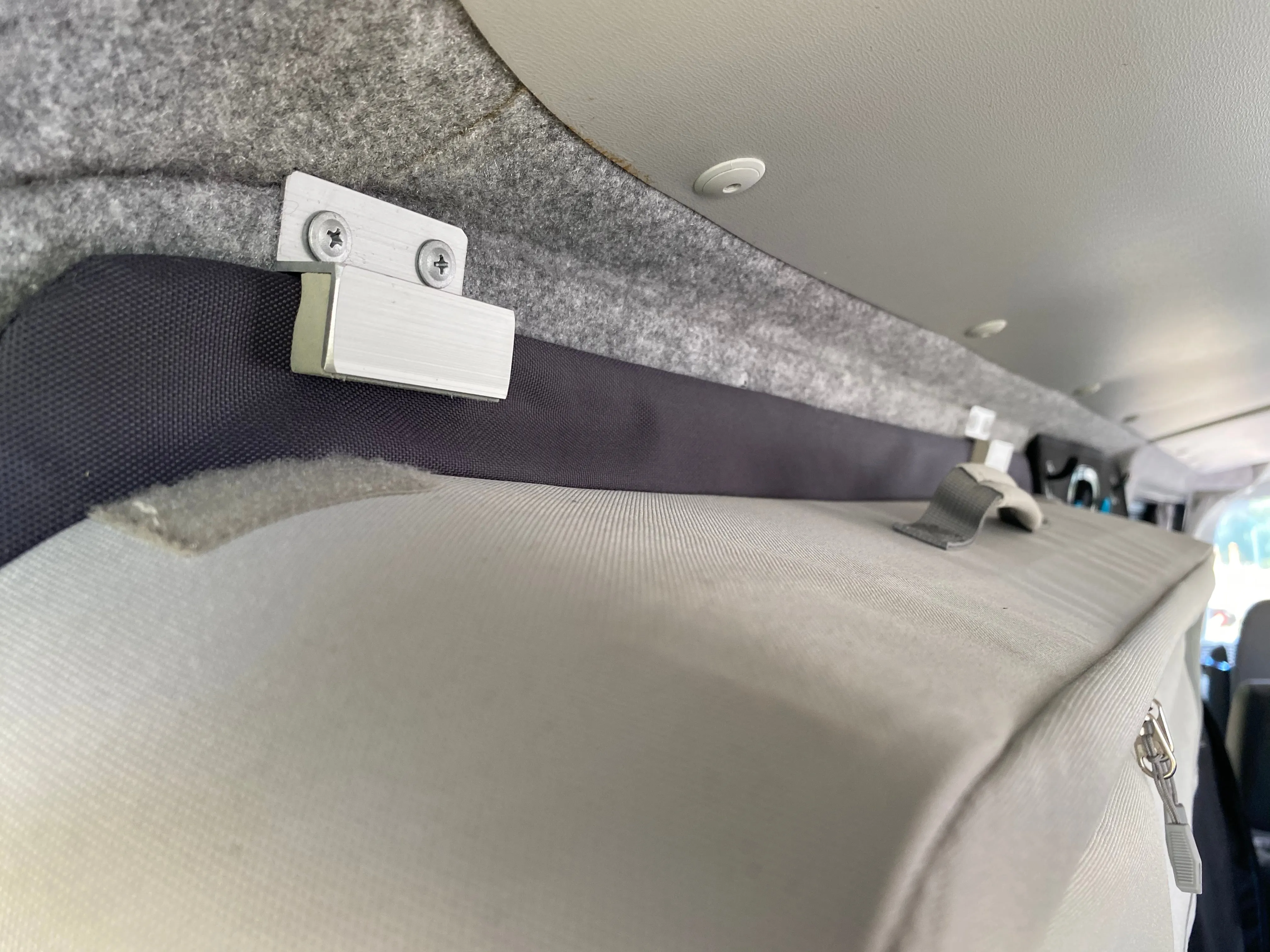 Additional Fastening for Packbags in T6 LWB Multivan - PAIR