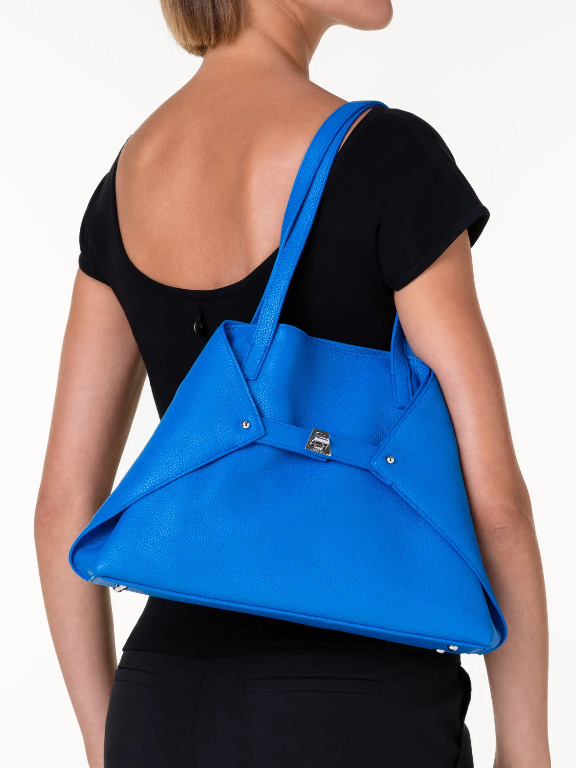 Ai Small Shoulder Tote