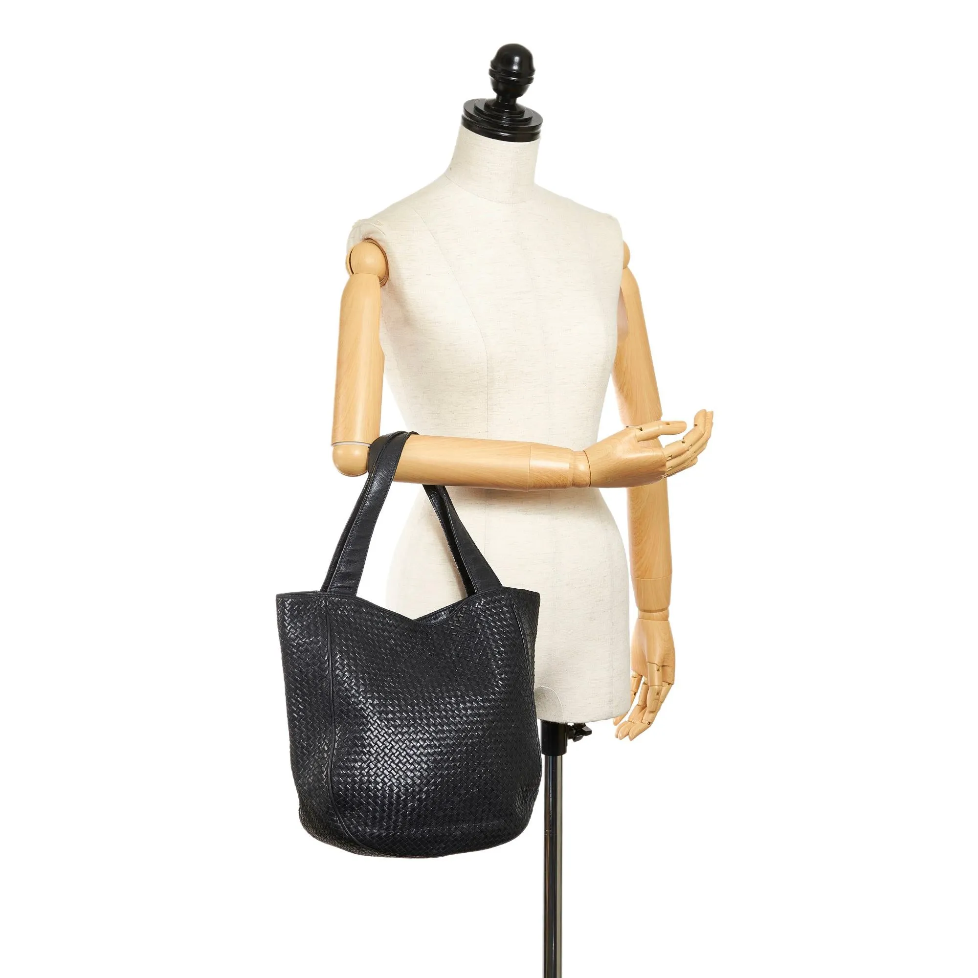 Bottega Veneta Intrecciato Leather Tote Bag (SHG-31169)