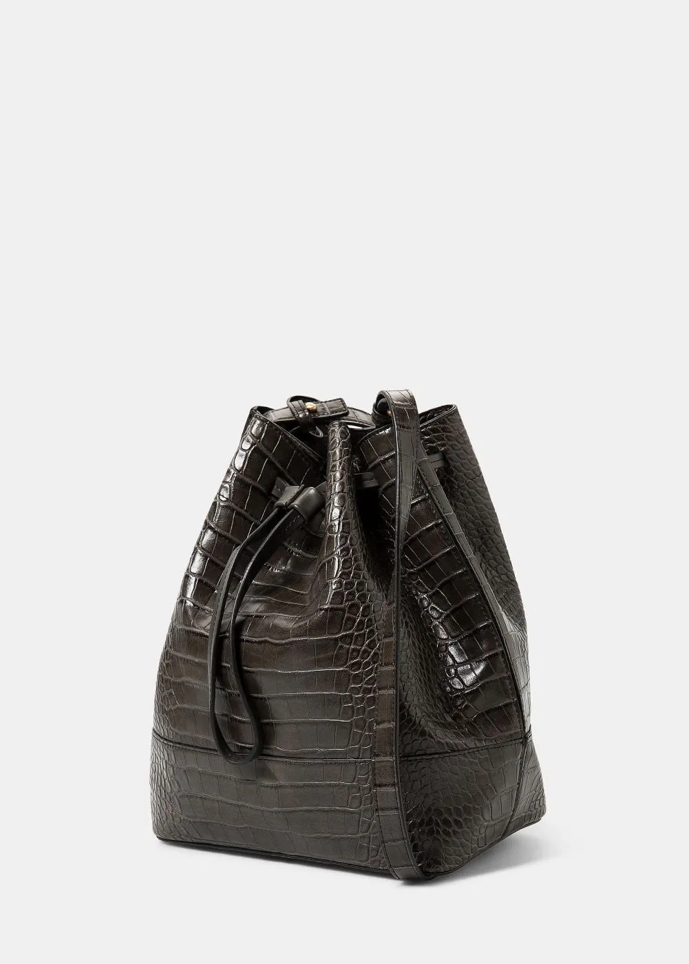 Croc-effect bucket bag