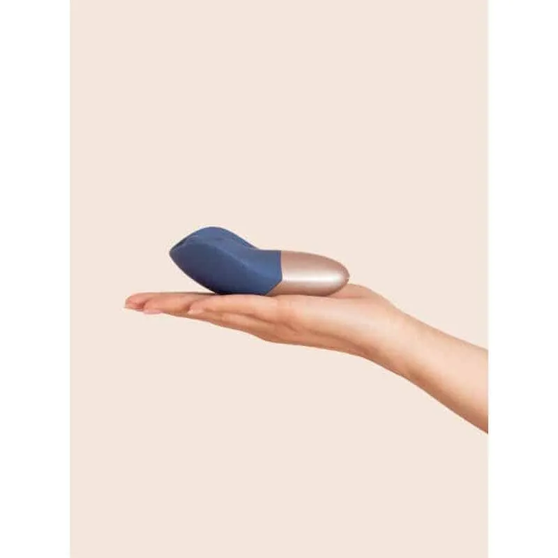 Deia The Arouser Pulsating External Silicone 10 Vibration Stimulator Blue