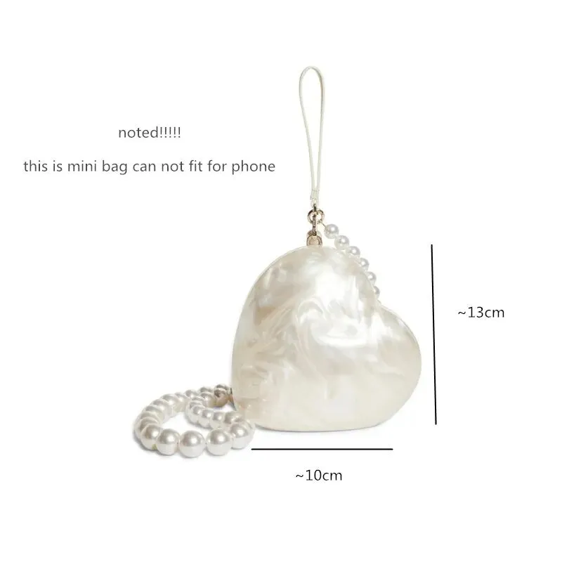 Fiadh Heart Pearl Resin Clutch