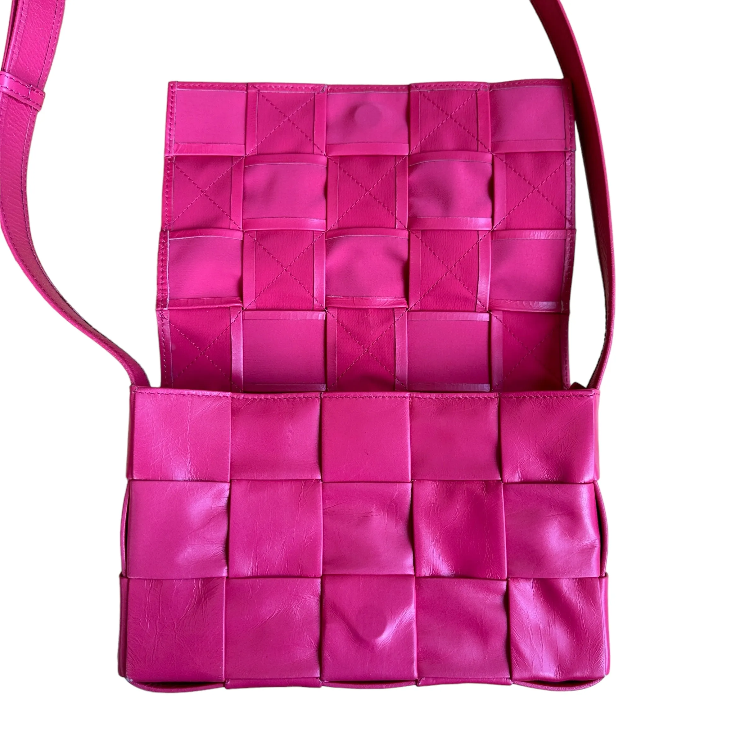 Fuchsia Cassette Bag