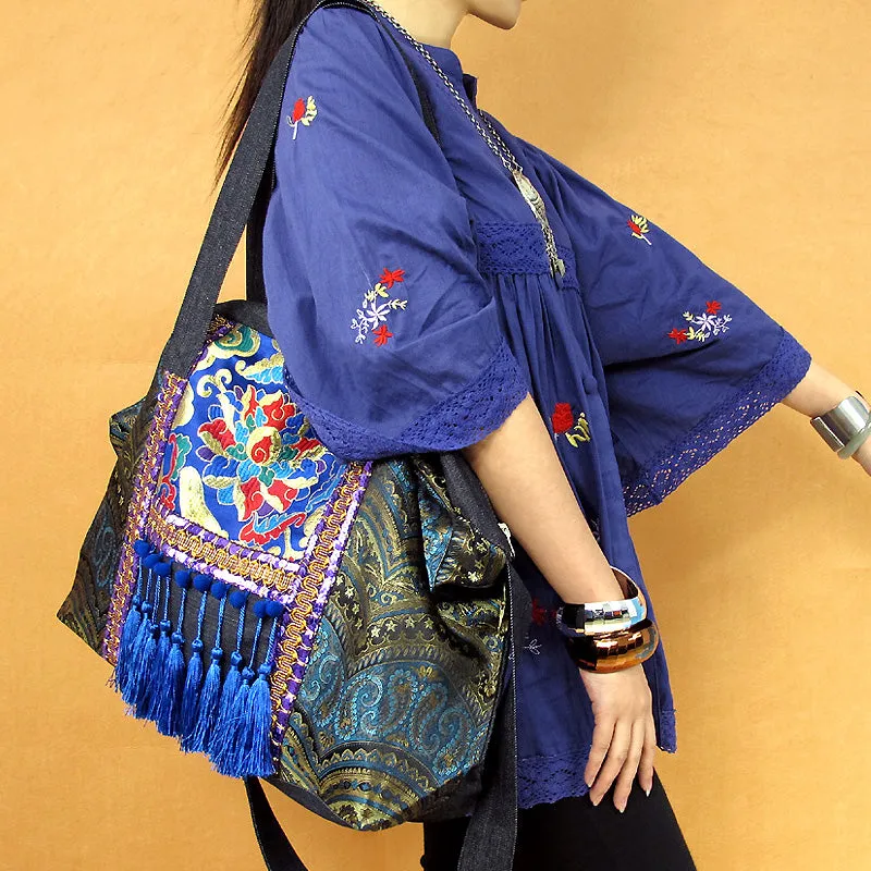 Original Ethnic Style, National Fashion, Retro Literature and Art Embroidery Tassel Single Shoulder Messenger Bag, Large Capacity Travel Cowboy Bag